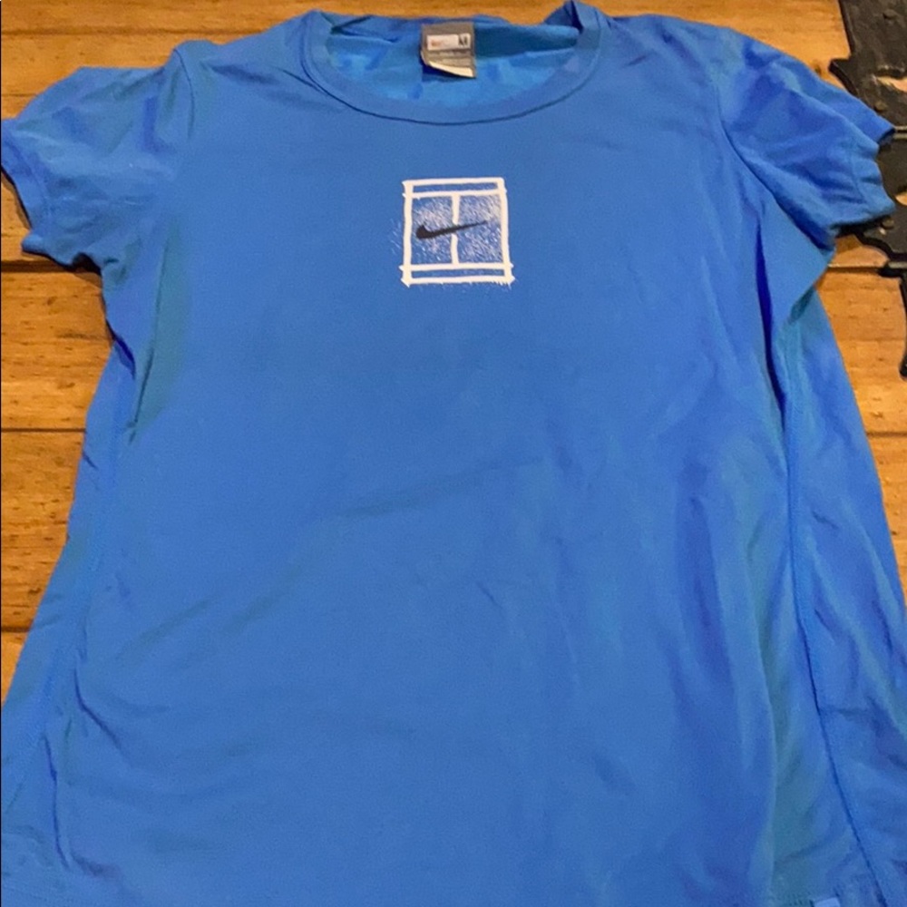 Nike T-shirt